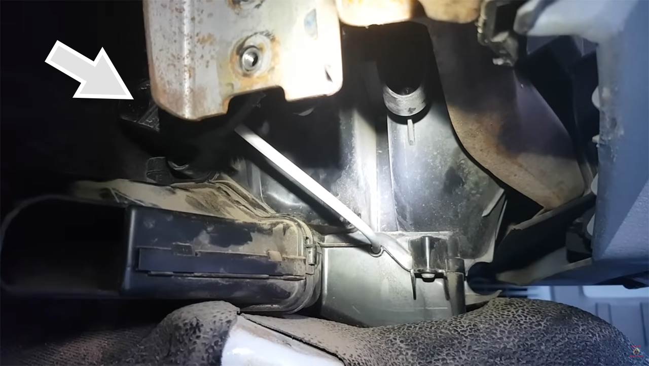 What is a Blend Door Actuator in a Diesel Truck?
